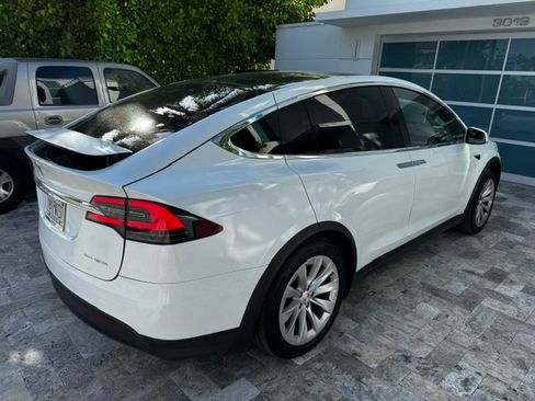 Used 2020 Tesla Model X Long Range AWD/4WD image 5