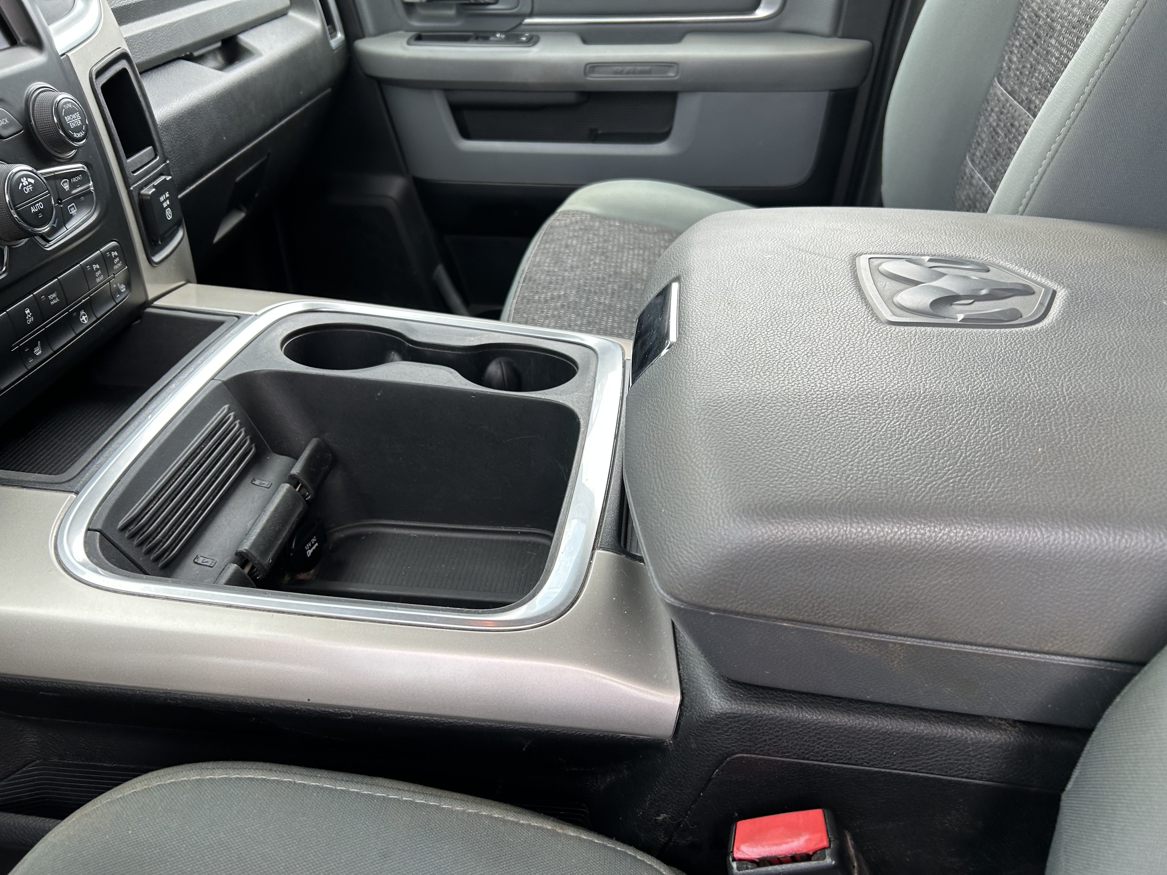 Used 2018 RAM 1500 Big Horn AWD/4WD image 13