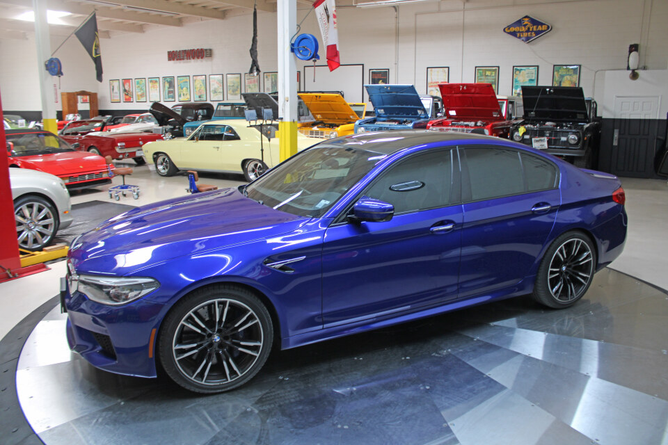 Used 2018 BMW M5 AWD/4WD image 1