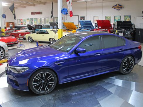 Used 2018 BMW M5 AWD/4WD image 1