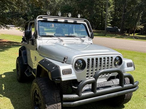 Used 2006 Jeep Wrangler X w/ Tire & Wheel Group (Ecco) image 2