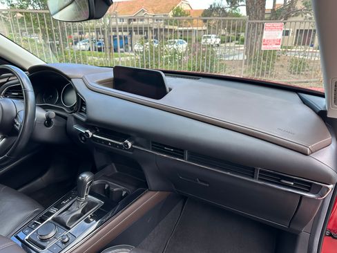 Used 2021 MAZDA CX-30 FWD 2.5 S w/ Premium Package image 12