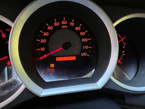 Used 2009 Toyota Tacoma PreRunner RWD image 12