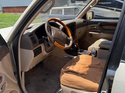 Used 2002 Lexus LX 470 4WD image 10