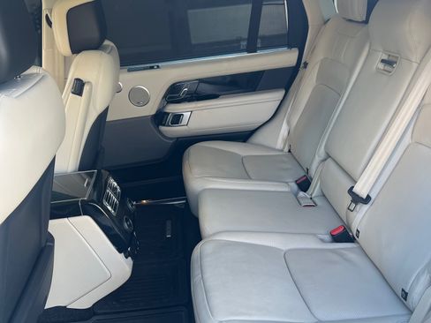 Used 2020 Land Rover Range Rover Long Wheelbase HSE image 15