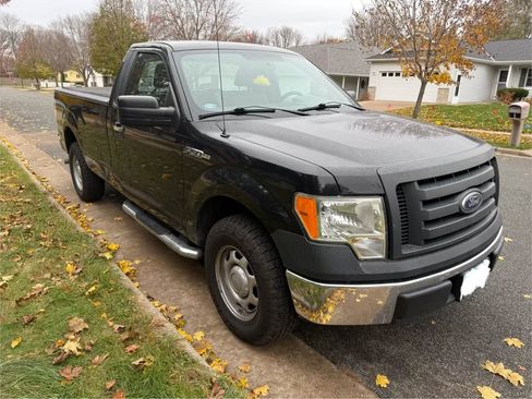 Used 2010 Ford F150 XL image 4