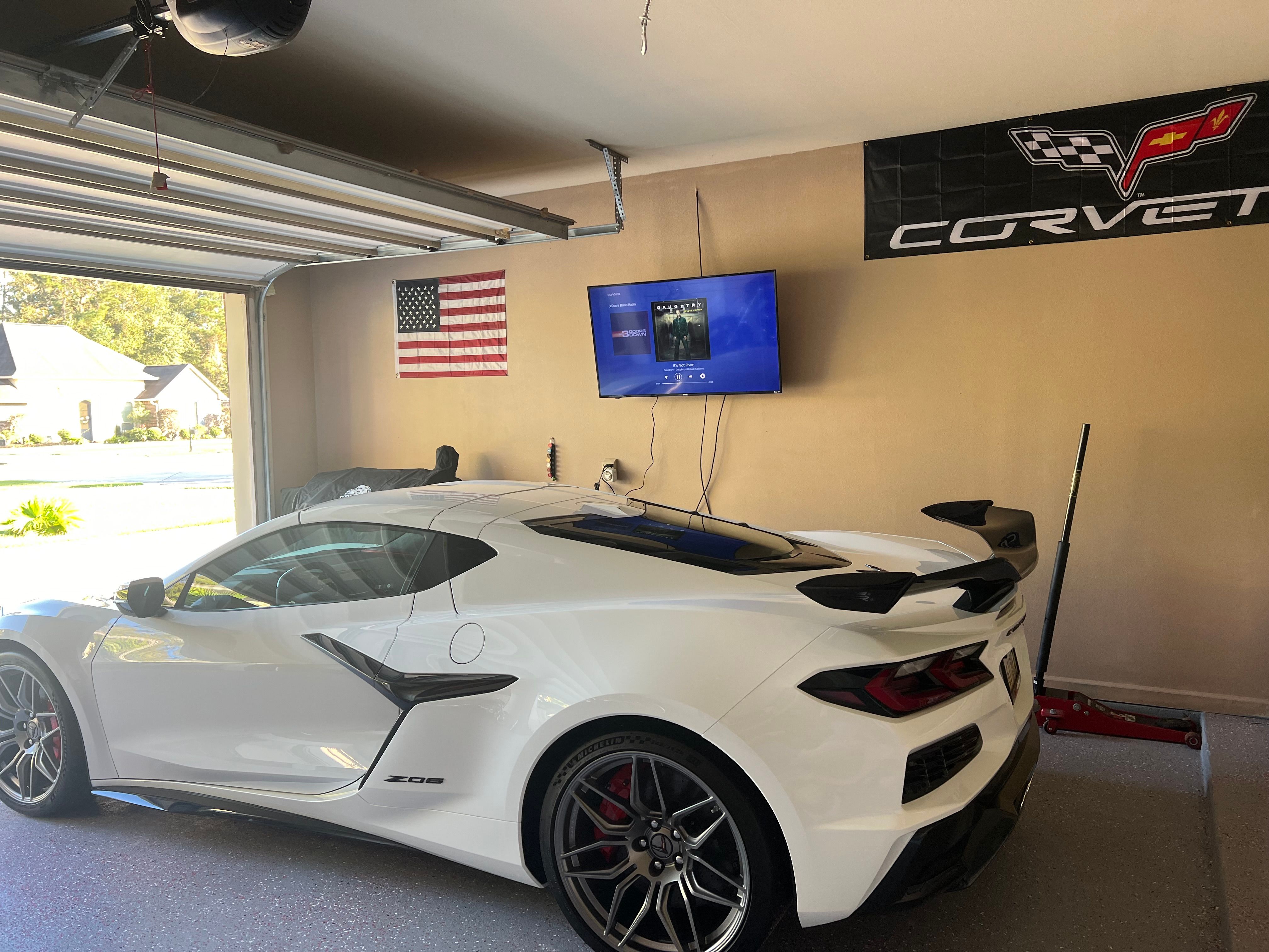Used 2025 Chevrolet Corvette Z06 w/ Z07 Performance Package RWD image 15