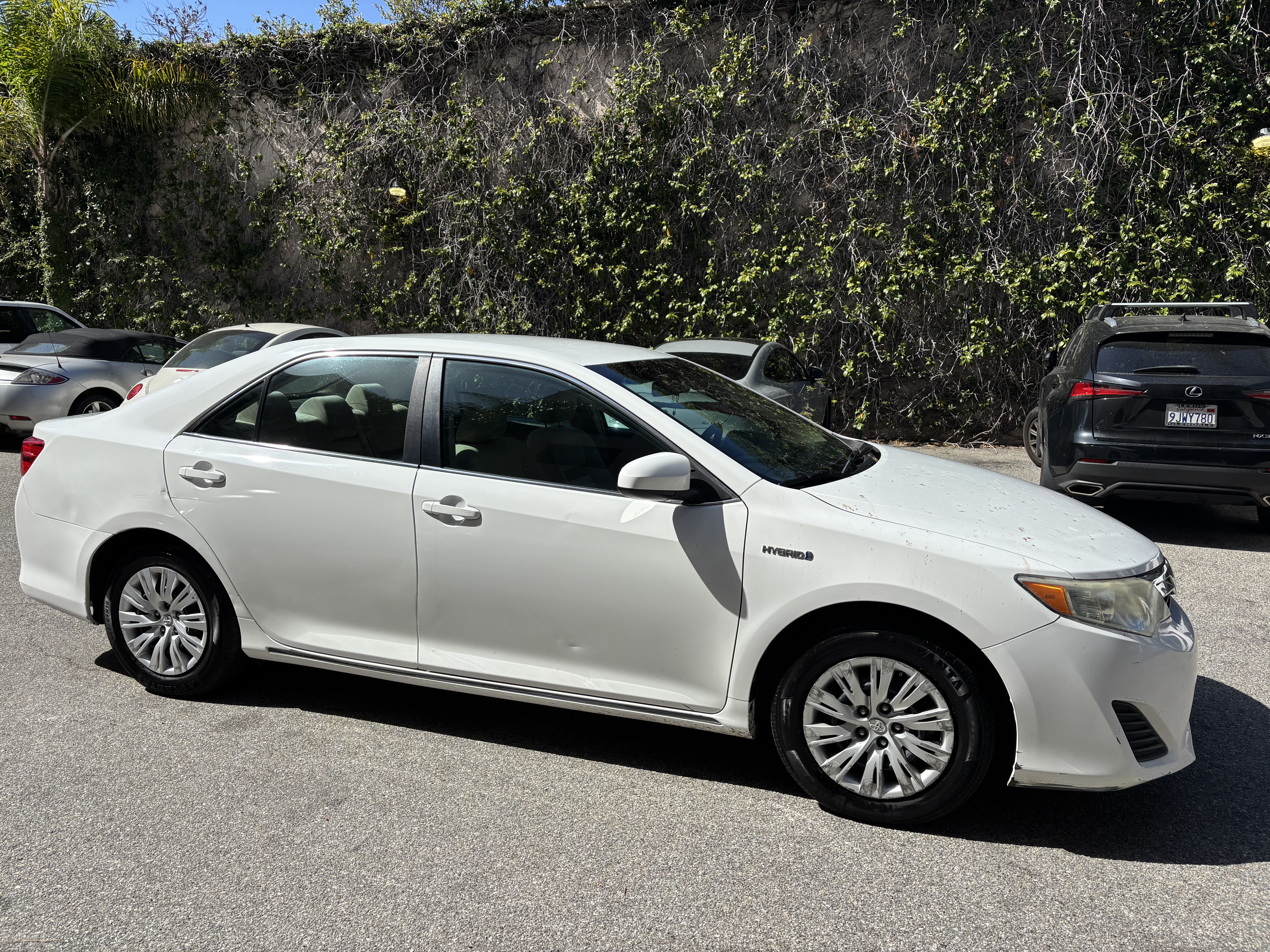 Used 2013 Toyota Camry LE FWD image 6