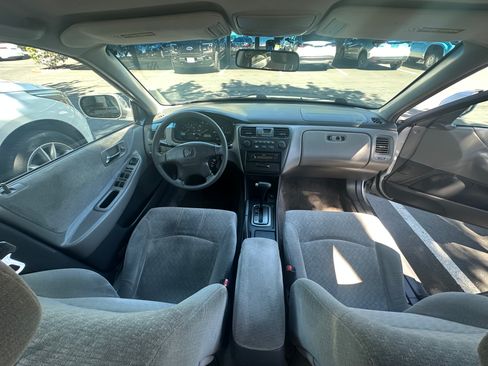 Used 2001 Honda Accord LX image 5