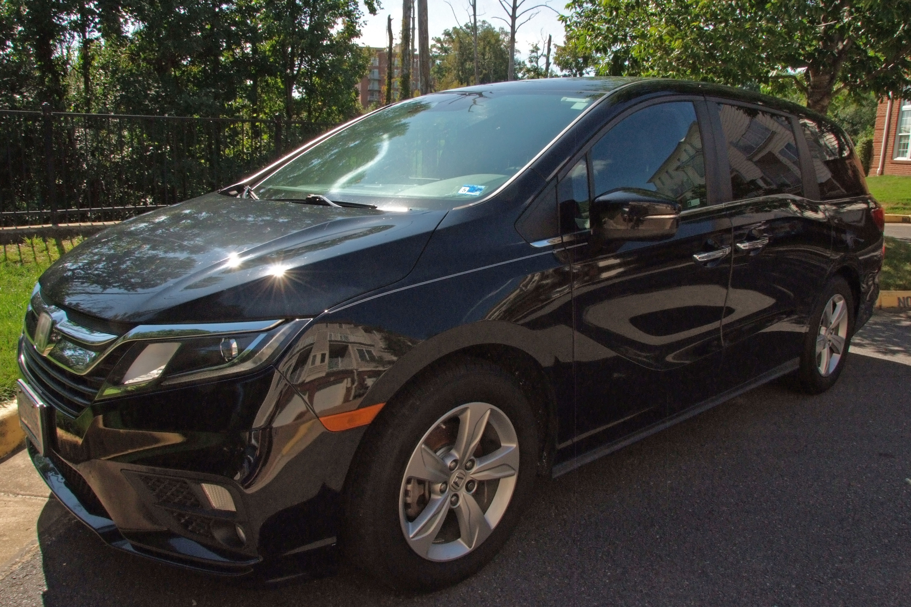 Used 2018 Honda Odyssey EX image 6