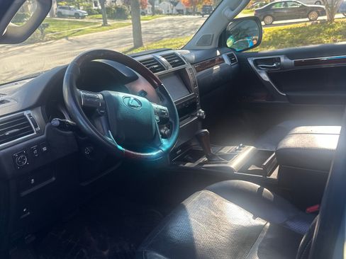 Used 2013 Lexus GX 460 image 6