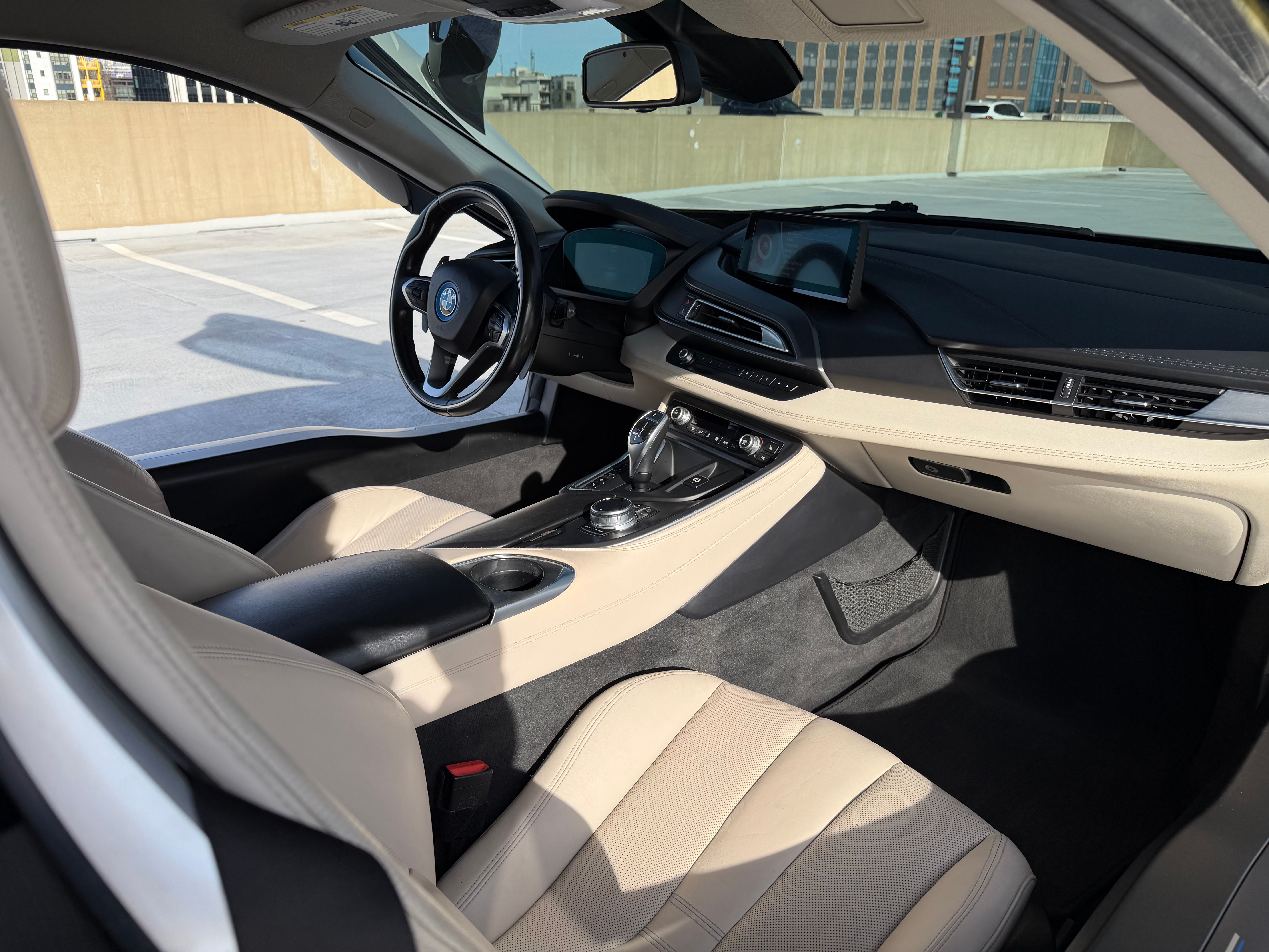 Used 2017 BMW i8 AWD/4WD image 15