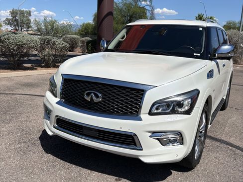 Used 2016 INFINITI QX80 2WD w/ Deluxe Technology Package image 4