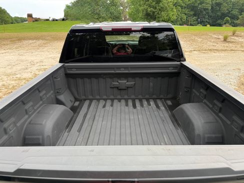 Used 2022 Chevrolet Silverado 1500 Custom w/ Rally Edition AWD/4WD image 9