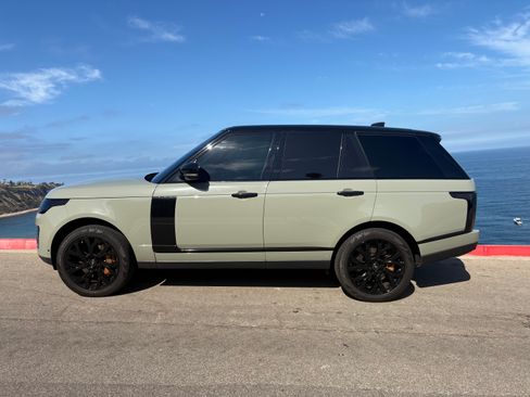 Used 2022 Land Rover Range Rover P525 Westminster Edition AWD/4WD image 1
