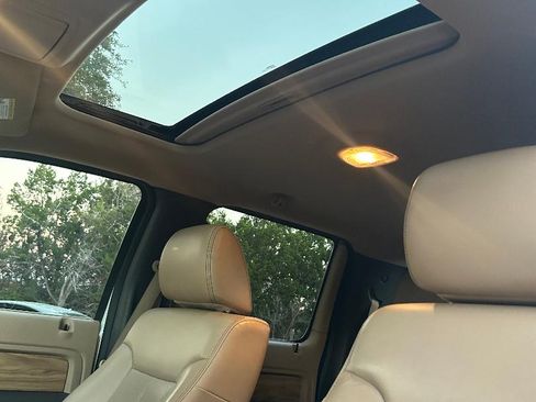 Used 2011 Ford F150 Lariat w/ Lariat Plus Pkg image 4