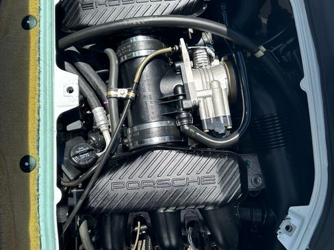 Used 1999 Porsche Boxster RWD image 25