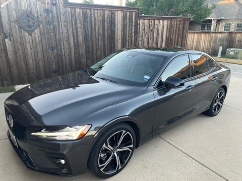 Used 2024 Volvo S60 B5 Plus w/ Climate Package image 1