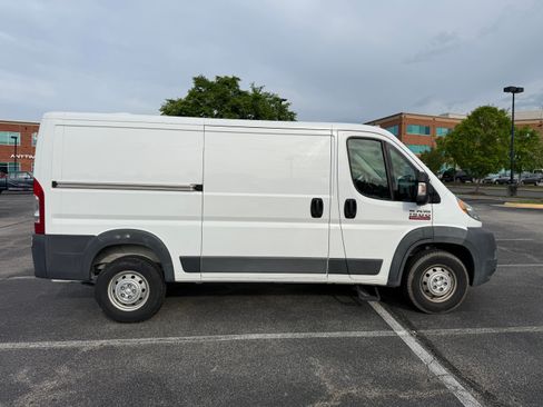 Used 2017 RAM ProMaster 1500 image 4