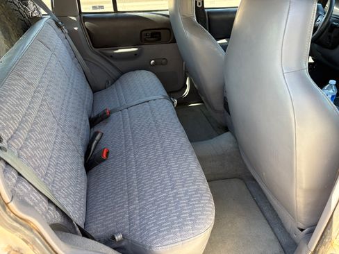 Used 1997 Jeep Cherokee SE image 8