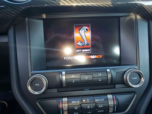 Used 2020 Ford Mustang Shelby GT350R w/ GT350R Equipment Group 920A image 6