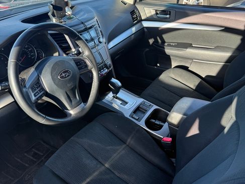 Used 2013 Subaru Outback 2.5i Premium w/ Popular Pkg 1B image 11