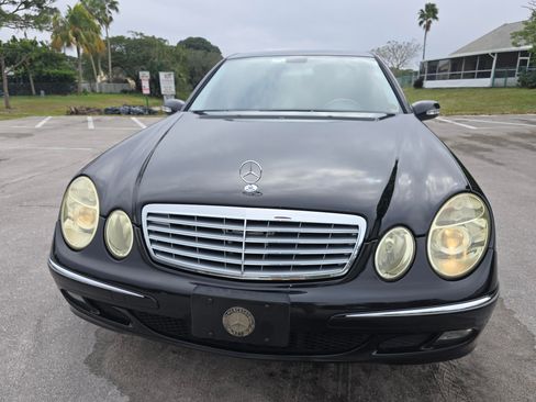 Used 2006 Mercedes-Benz E 350 Sedan image 2