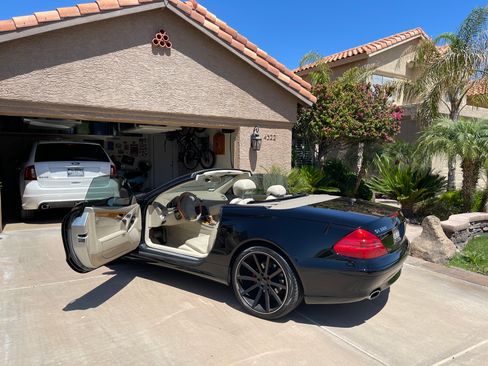 Used 2004 Mercedes-Benz SL 500 SL 500 Roadster 2D image 4