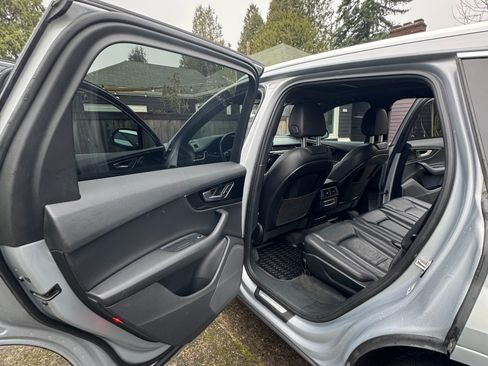 Used 2017 Audi Q7 3.0T Premium Plus image 10
