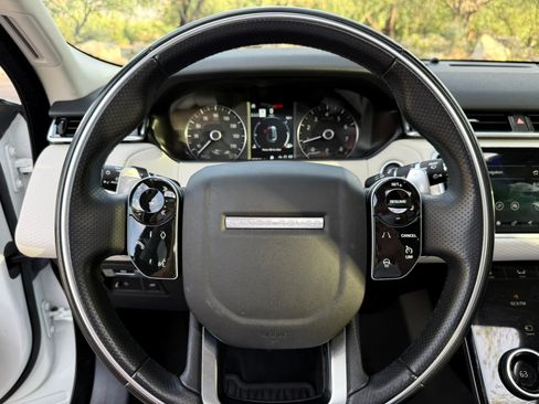 Used 2020 Land Rover Range Rover Velar R-Dynamic S image 12