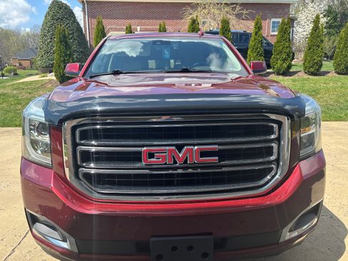 Used 2020 GMC Yukon XL SLT w/ Open Road Package image 1