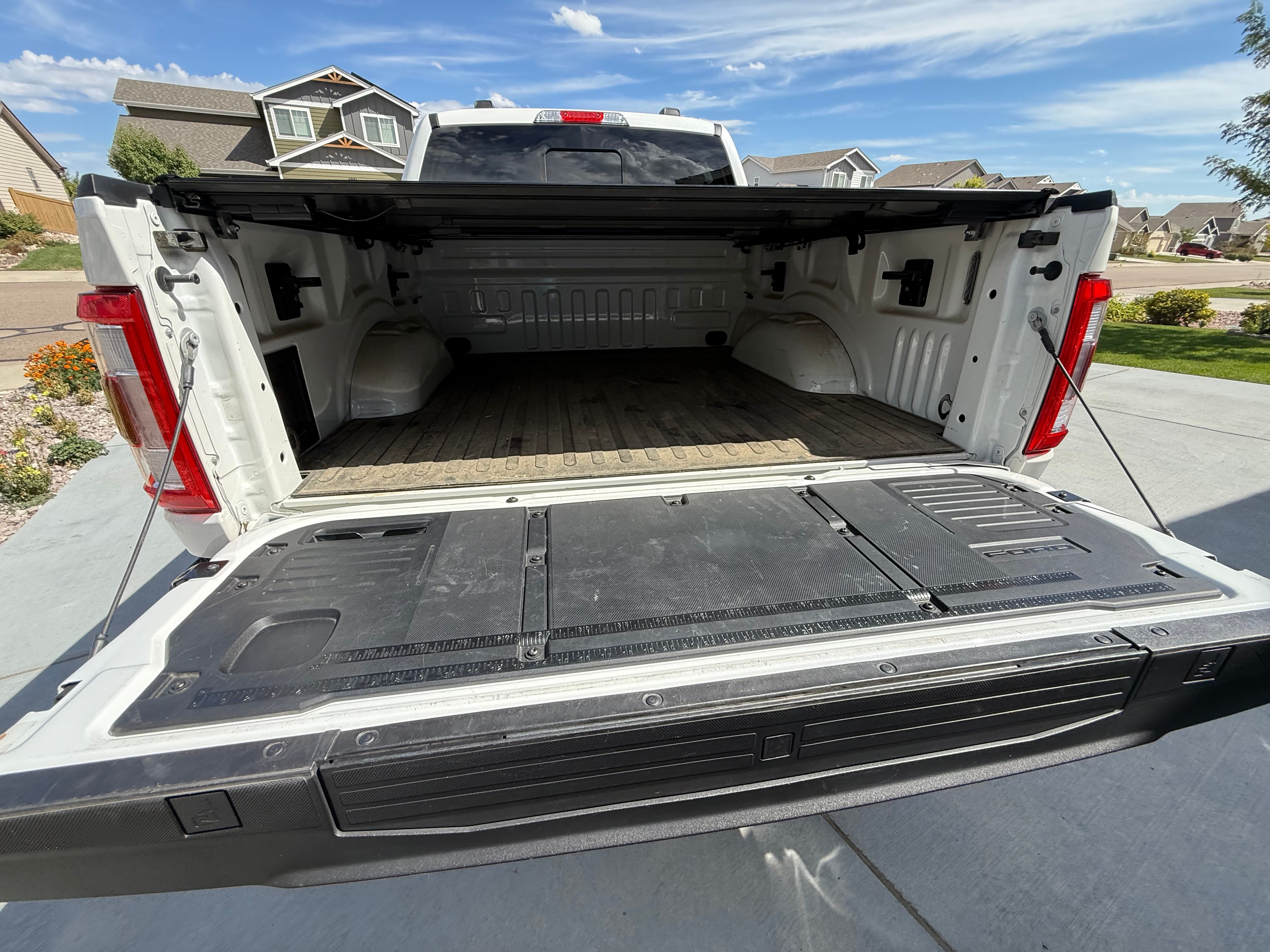 Used 2023 Ford F150 Lariat w/ Max Trailer Tow Package AWD/4WD image 19