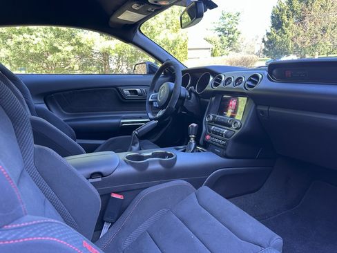 Used 2017 Ford Mustang Shelby GT350R w/ GT350R Equipment Group 920A image 12