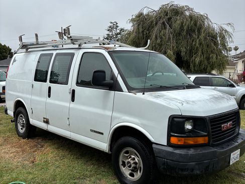 Used 2006 GMC Savana 2500 RWD image 10