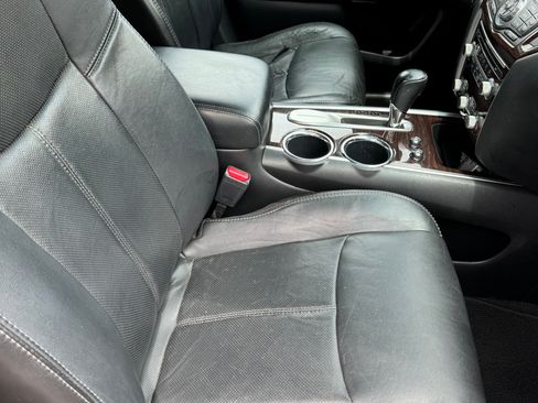 Used 2013 Nissan Pathfinder Platinum w/ Platinum Premium Pkg FWD image 5