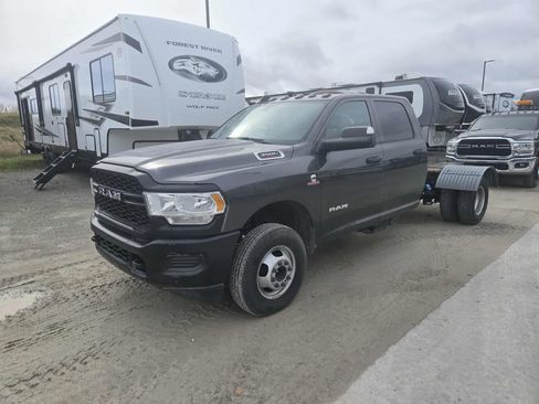 Used 2022 RAM 3500 Tradesman image 1