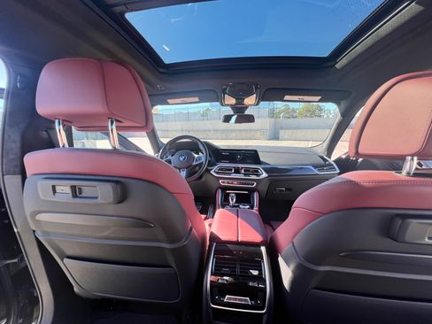 Used 2022 BMW X6 M50i w/ Executive Package image 12