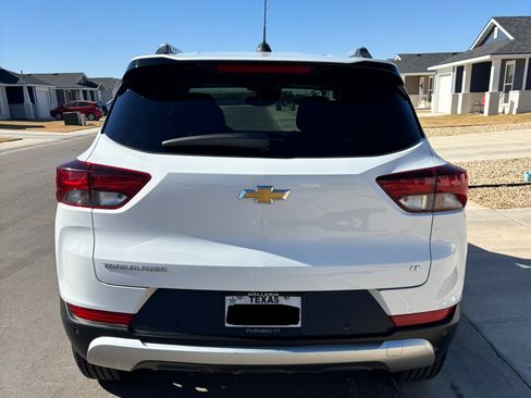 Used 2021 Chevrolet TrailBlazer LT image 12