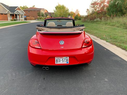 Used 2013 Volkswagen Beetle TDI FWD image 8