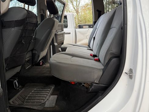 Used 2014 RAM 2500 Tradesman w/ Chrome Appearance Group image 11