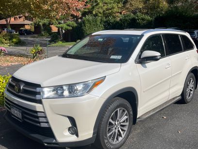 Used 2017 Toyota Highlander XLE