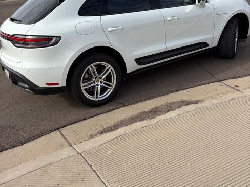 Used 2023 Porsche Macan Turbo image 10