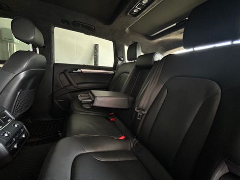 Used 2015 Audi Q7 3.0T S line Prestige w/ Luxury Package image 16