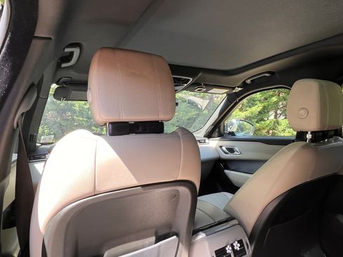 Used 2020 Land Rover Range Rover Velar R-Dynamic S image 10