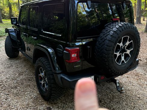 Used 2021 Jeep Wrangler Unlimited Rubicon image 8