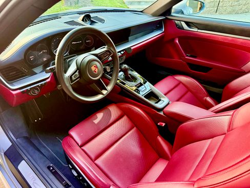 Used 2022 Porsche 911 Carrera S RWD image 16