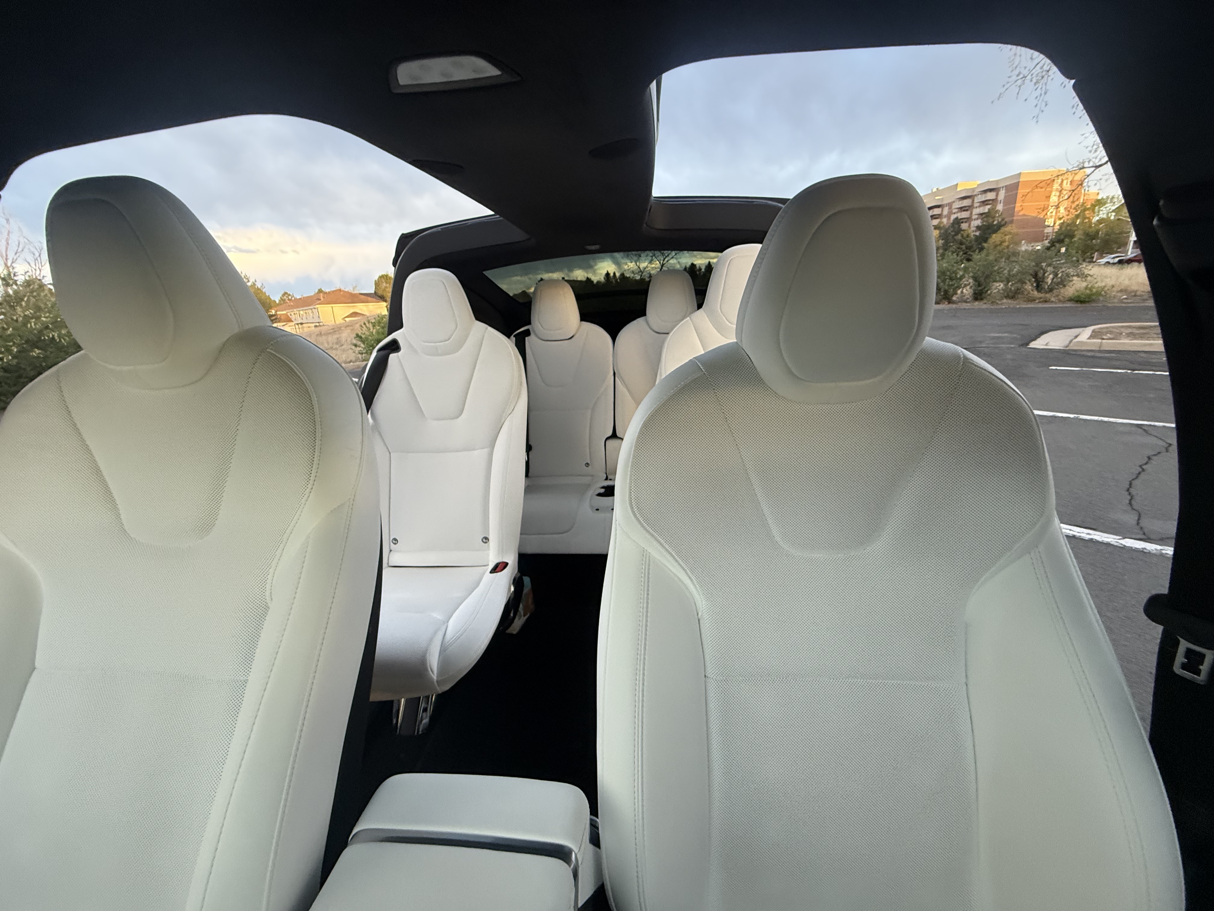 Used 2024 Tesla Model X AWD/4WD image 9