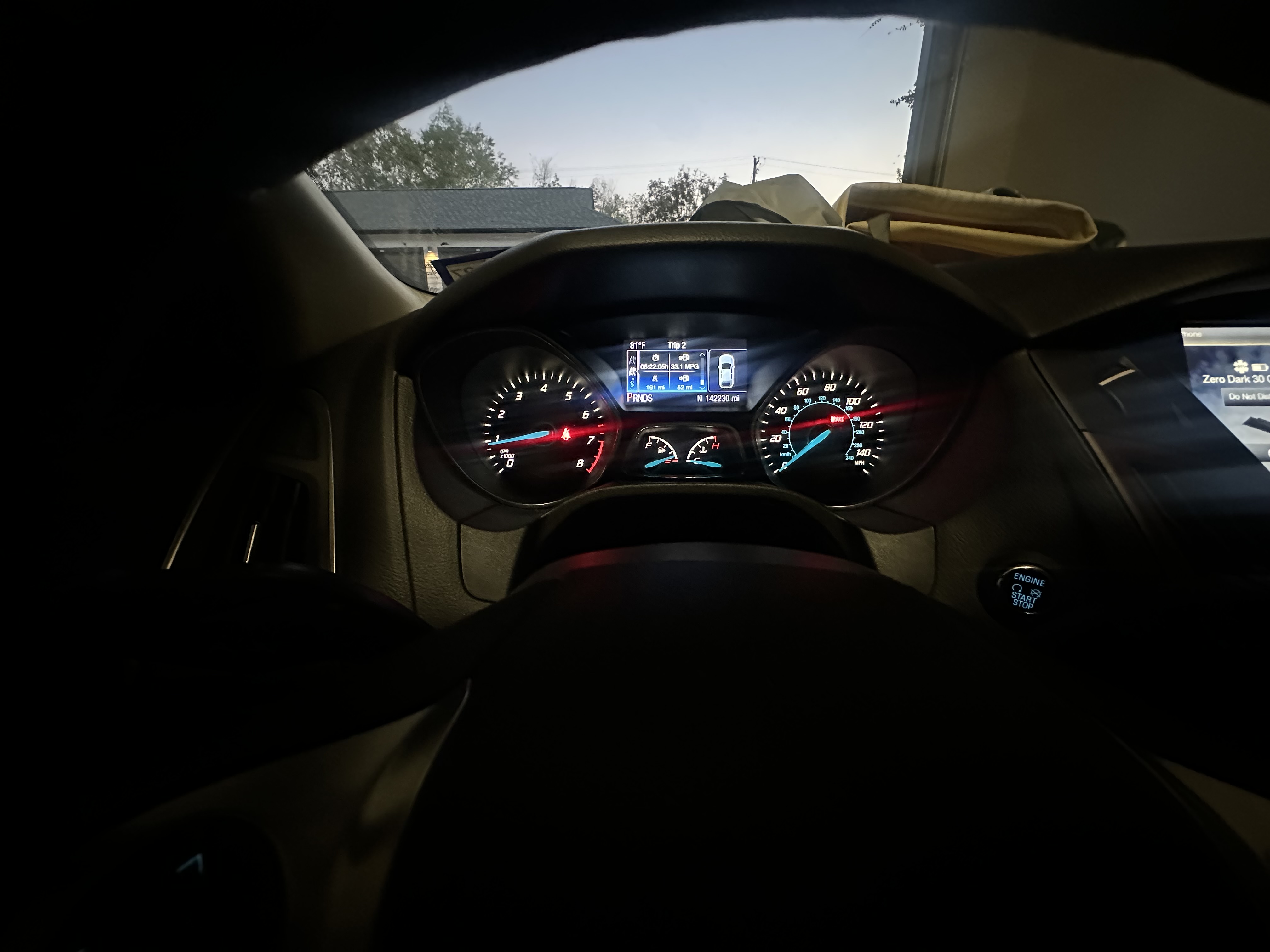Used 2014 Ford Focus Titanium FWD image 2