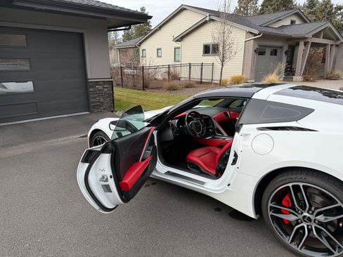 Used 2015 Chevrolet Corvette Stingray Coupe w/ 3LT Preferred Equipment Group image 12