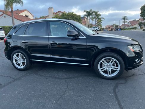 Used 2017 Audi Q5 2.0T Premium image 2